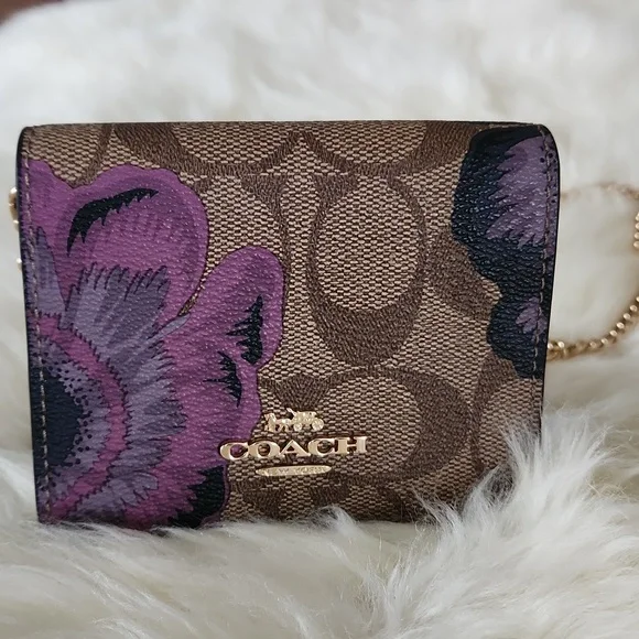 Beautiful NWOT Coach FloralSignature Leather Wallet With Chain 💜🤎🎁